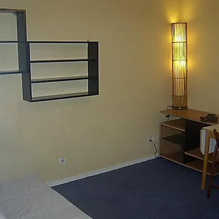 Pret A Usage & Commodat Residence Foch Saint-Louis - 30 Nuitees Minimum - Salarie Mobilite Ou Etudiant Stagiaire Apartment Poissy